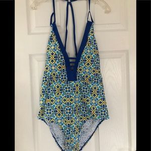 Nicole Miller Plus Size swimsuit